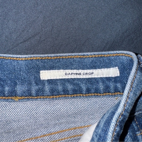 Citizens of Humanity Daphne Crop Medium Wash Distressed High Waist Jeans 27 - Picture 10 of 11